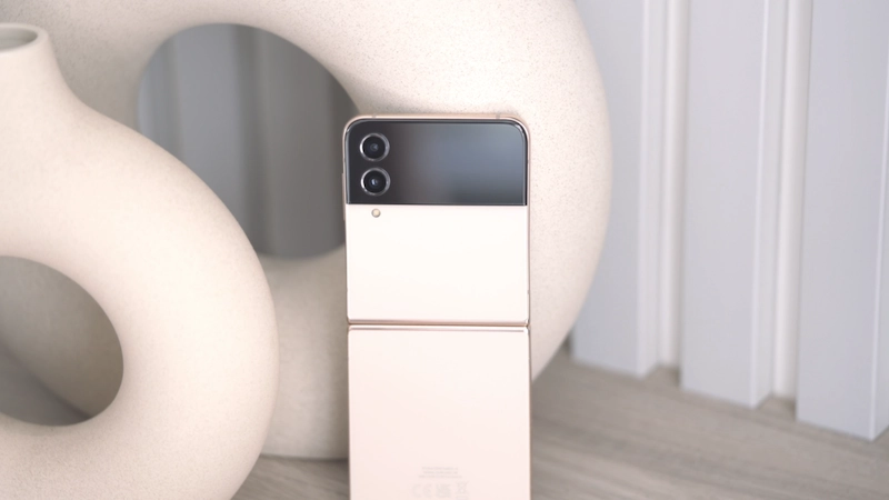 Samsung-Z-Flip-4-Recenzja